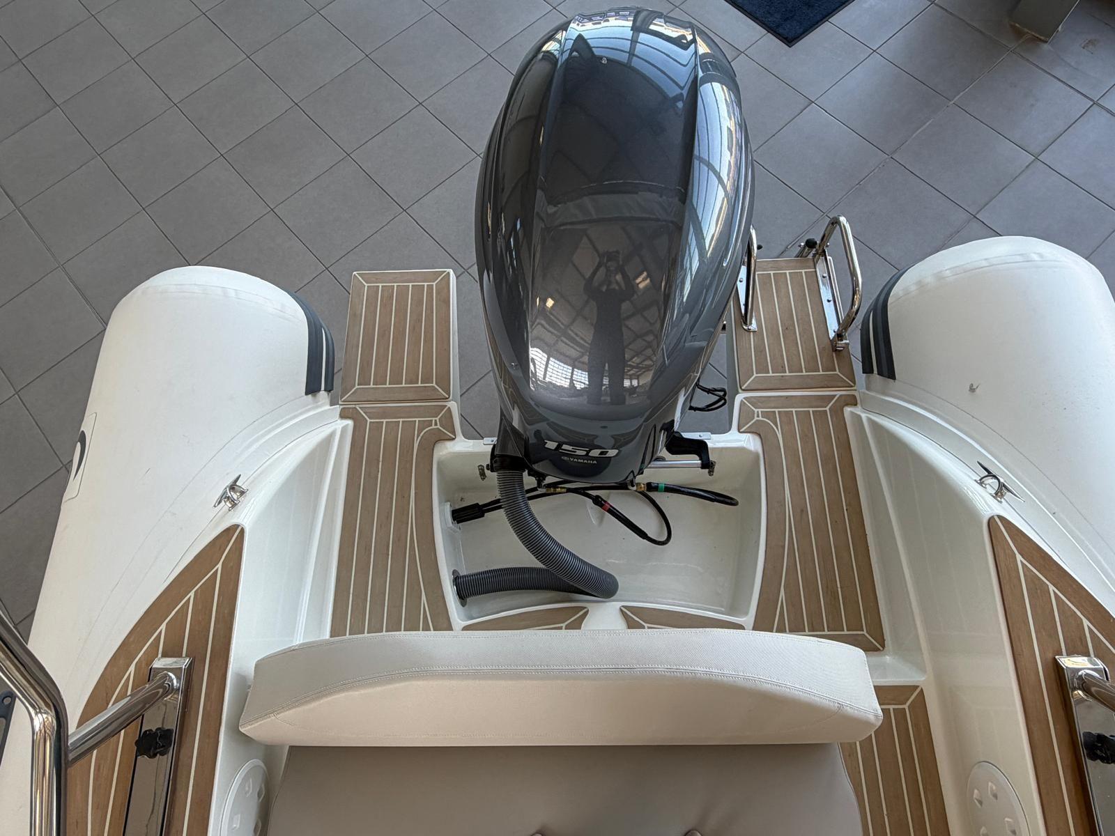 capelli Tempest 650 open