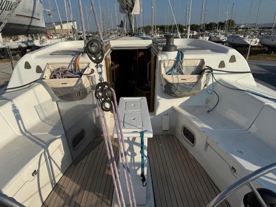 ab marine Equinox 452