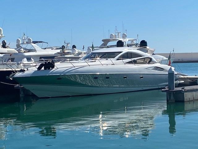 sunseeker Predator 68