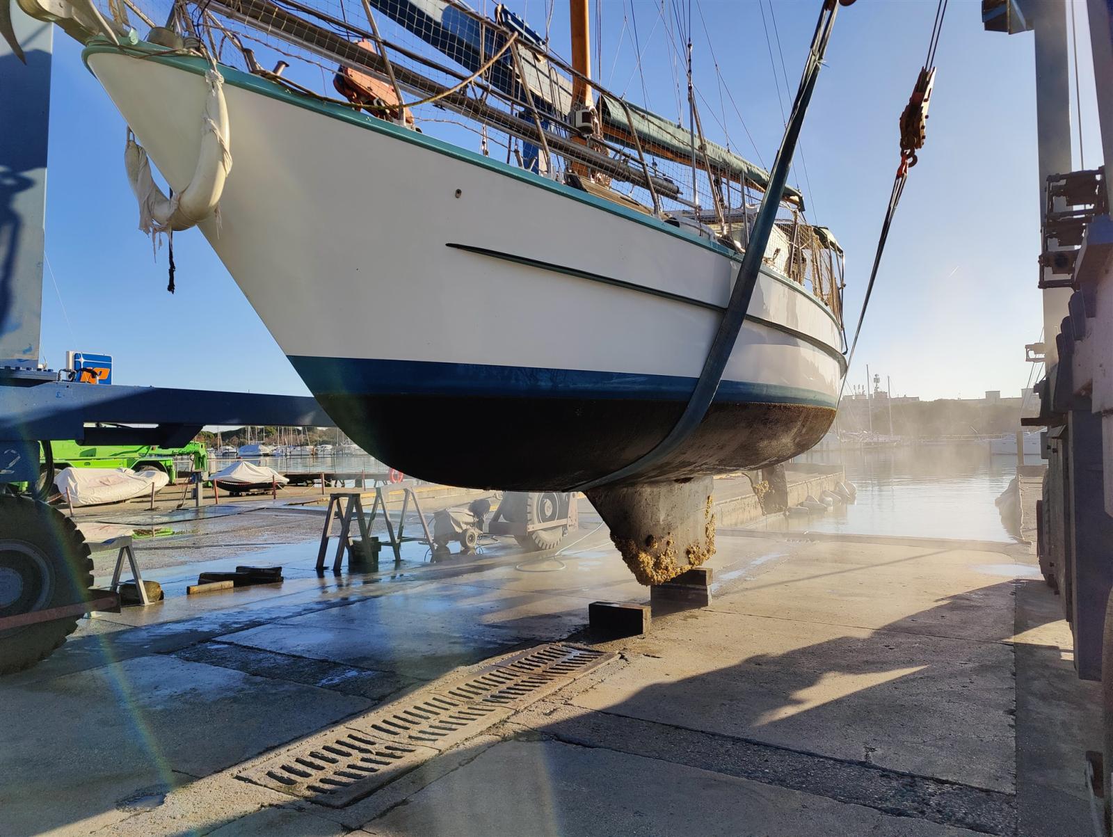 jamrath stahlbau Steel deckhouse motorsailor