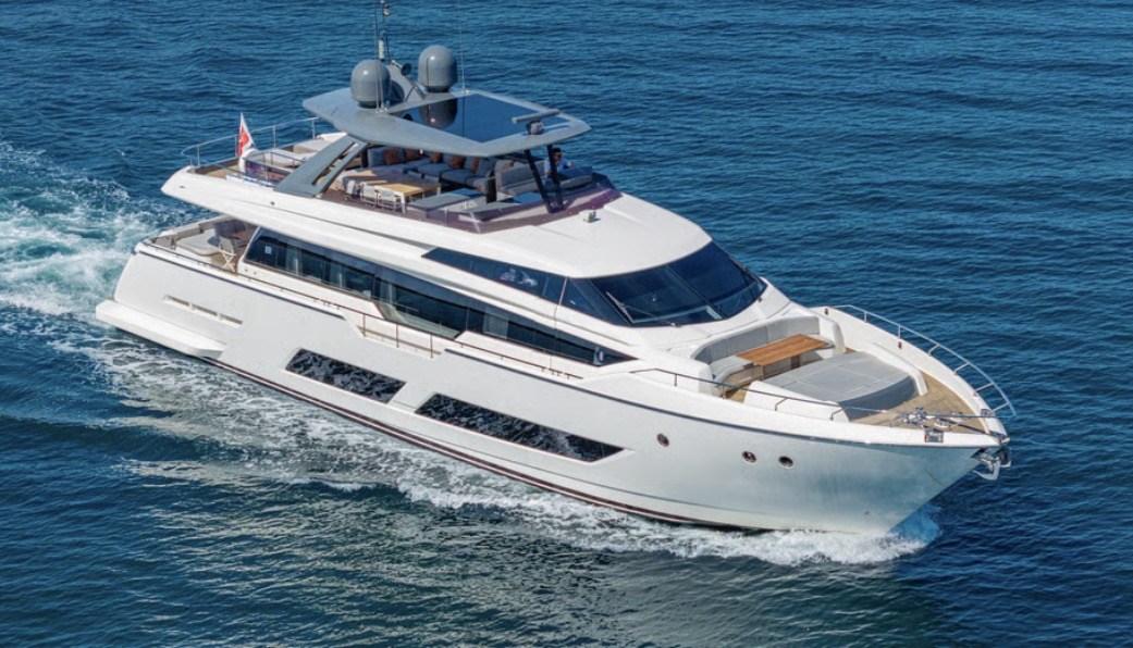 ferretti yachts 850
