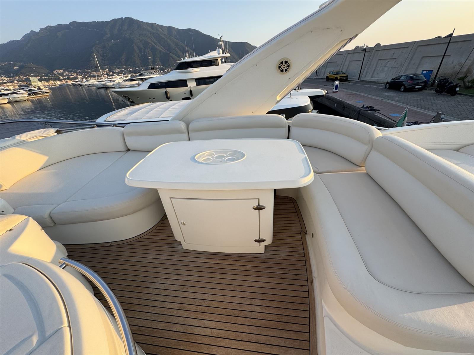azimut 62e