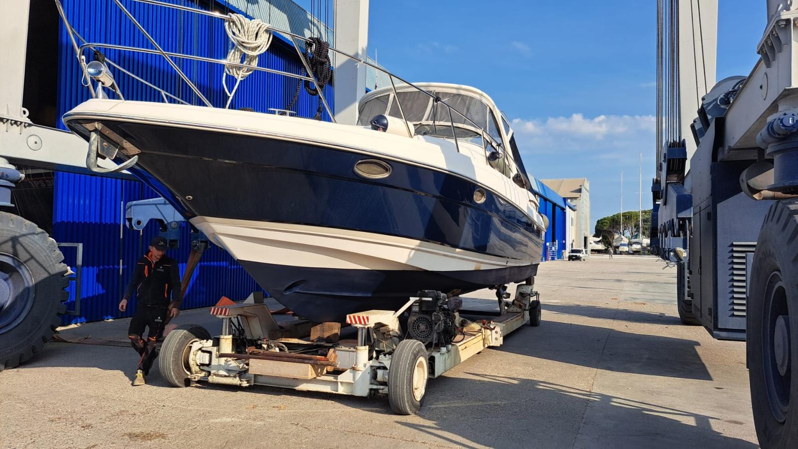 regal marine Commodore 3760