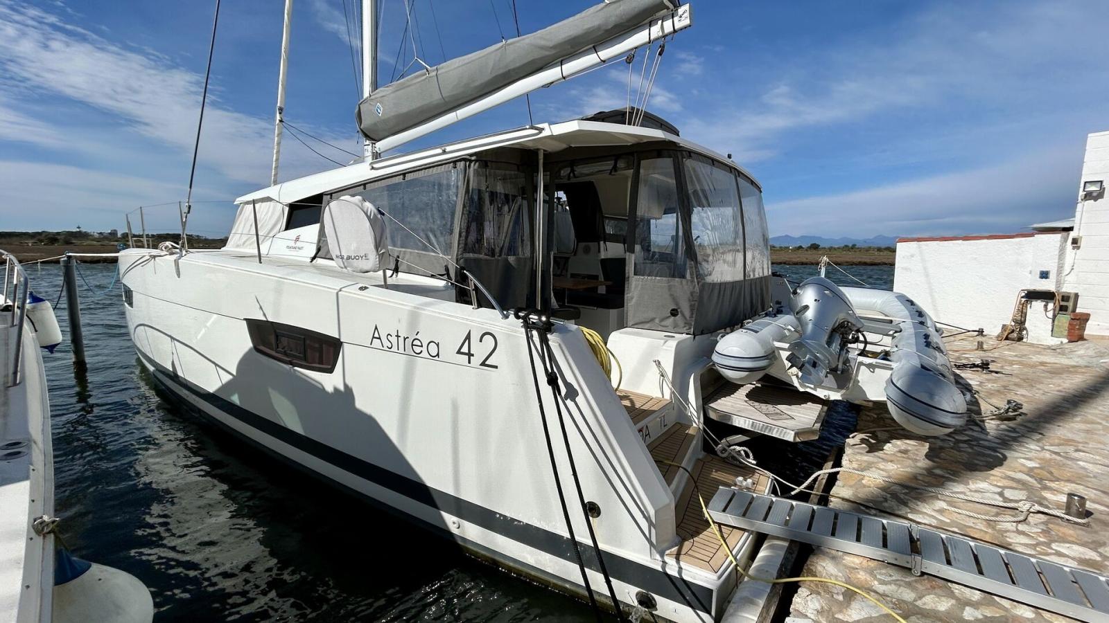 fountaine pajot Astrea 42
