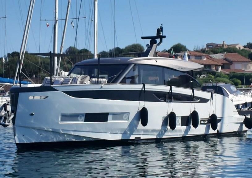 azimut Seadeck 6