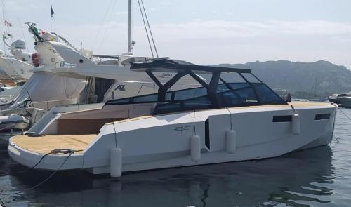 Evo yachts evo r4