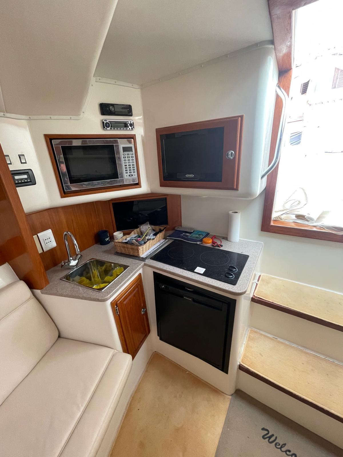 carolina 32 classic express