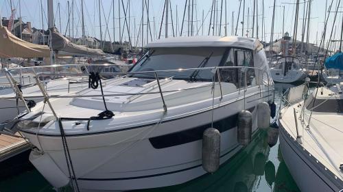 Jeanneau merry fisher 895