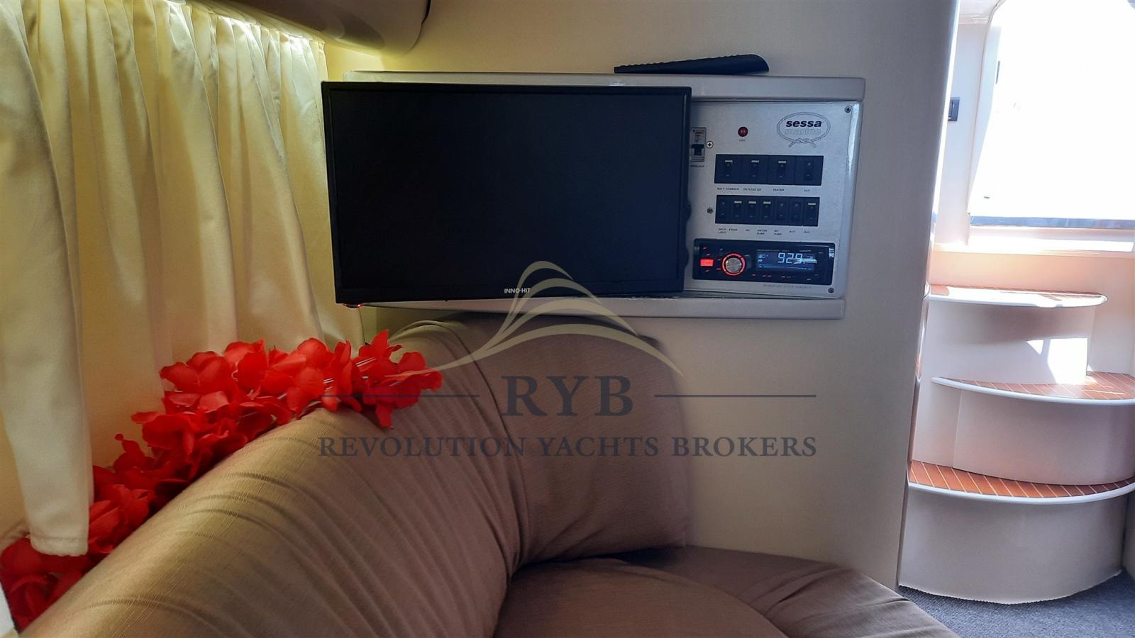 sessa marine Oyster 30