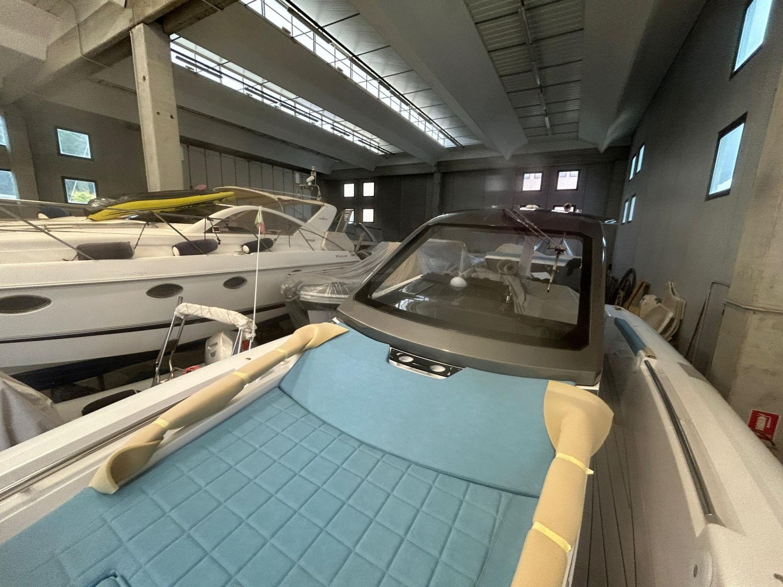 sacs tecnorib Pirelli 35