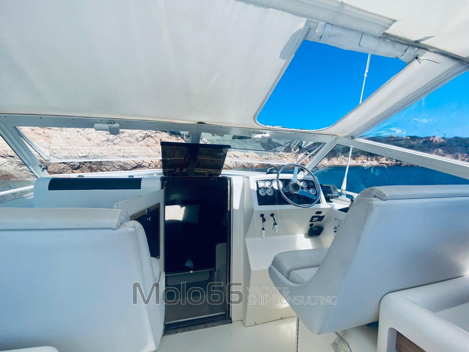 bertram yacht 28' moppie