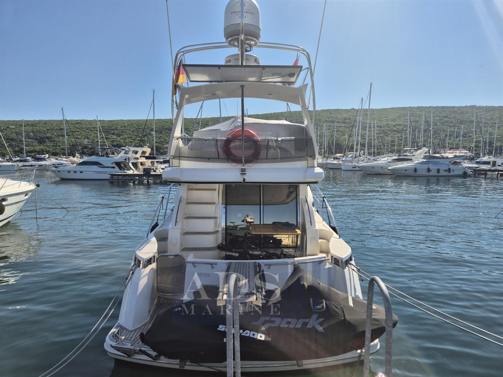 galeon 440 fly