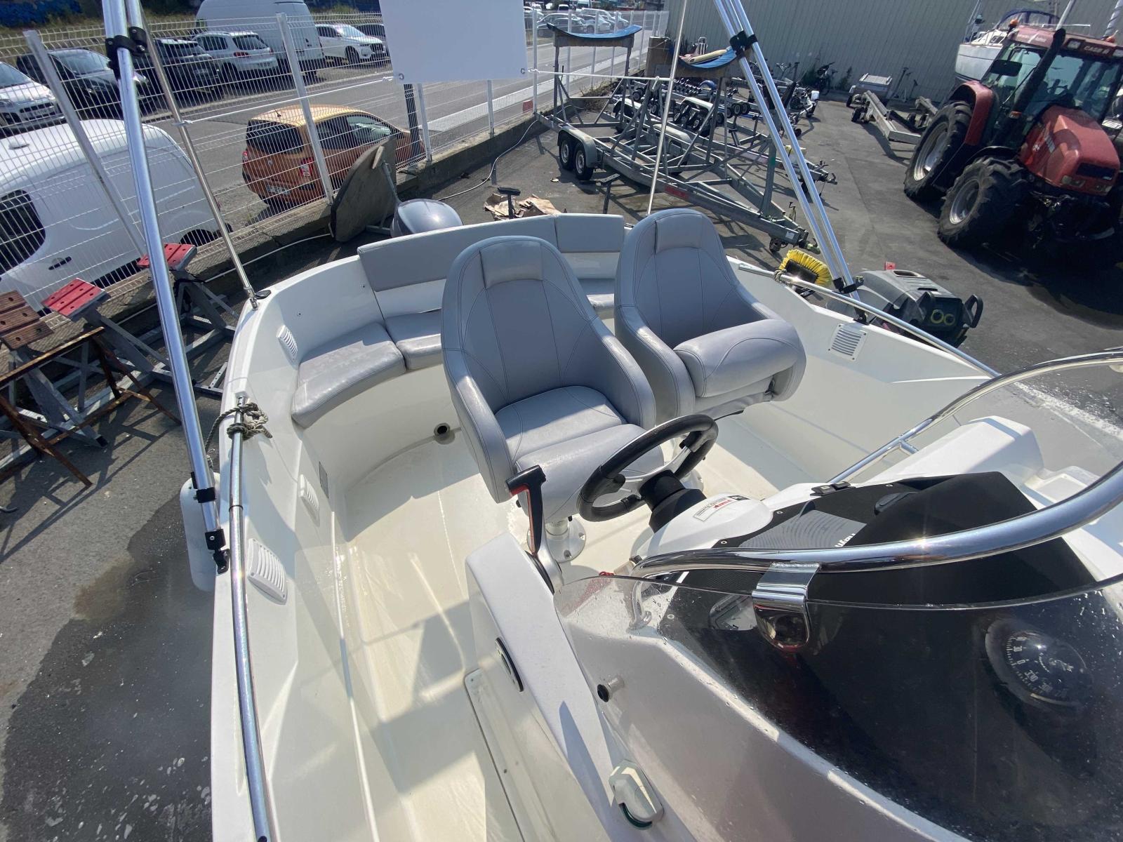 beneteau Flyer 550 open