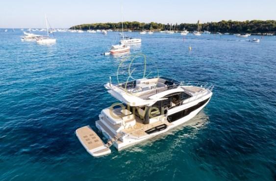 galeon 440 fly