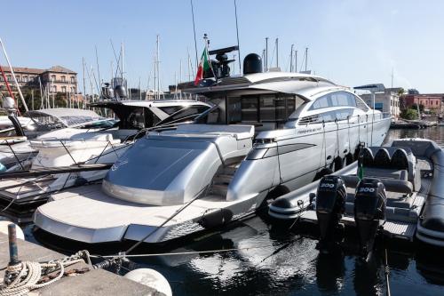 Pershing pershing 82