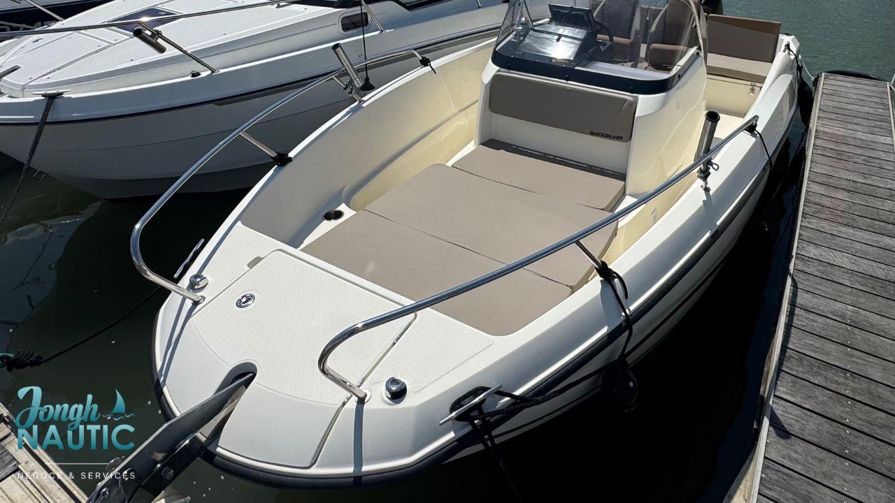 quicksilver Activ 675