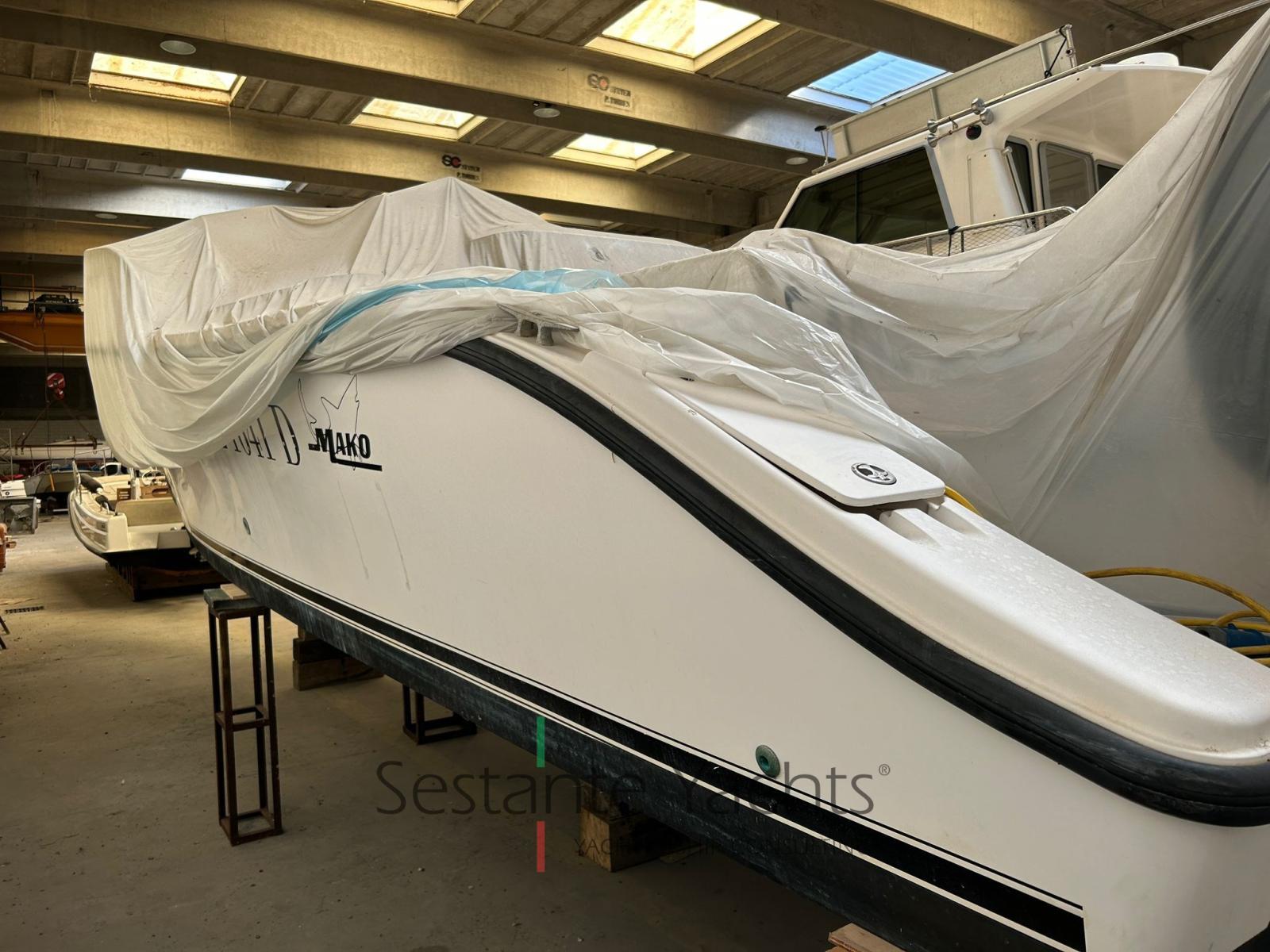 mako marine Mako 333 attak