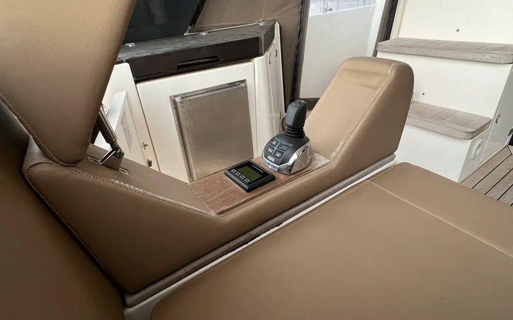 sealine Sealine f 42