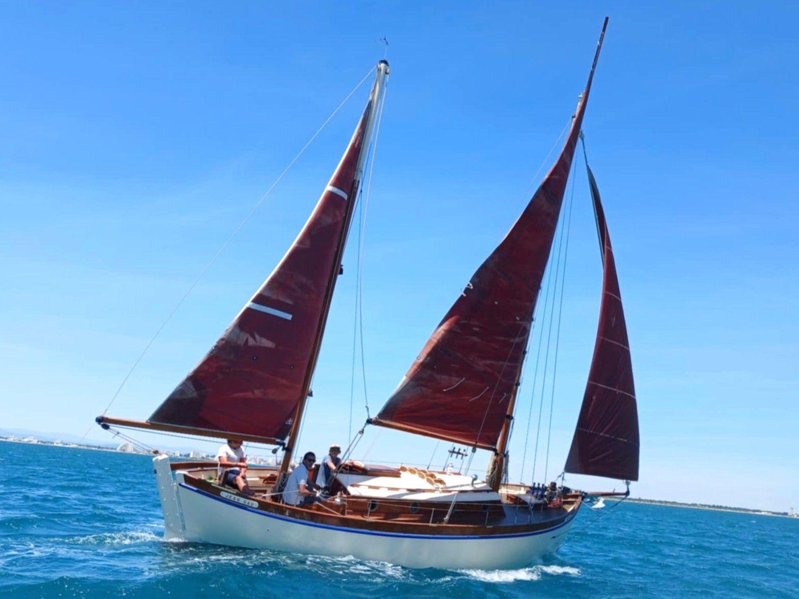 sirvent Tahiti ketch