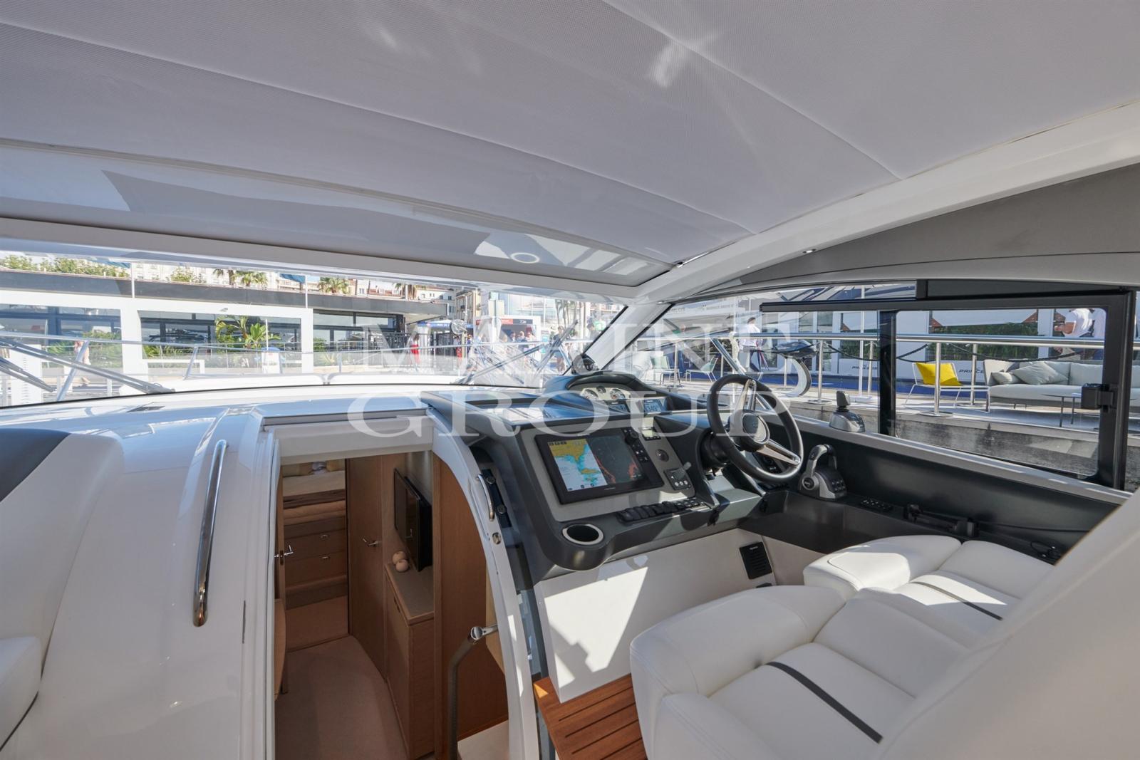 princess yachts V40