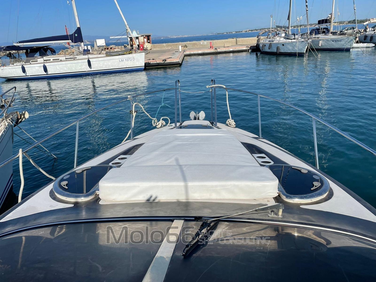 bavaria yachts 300 sport diesel