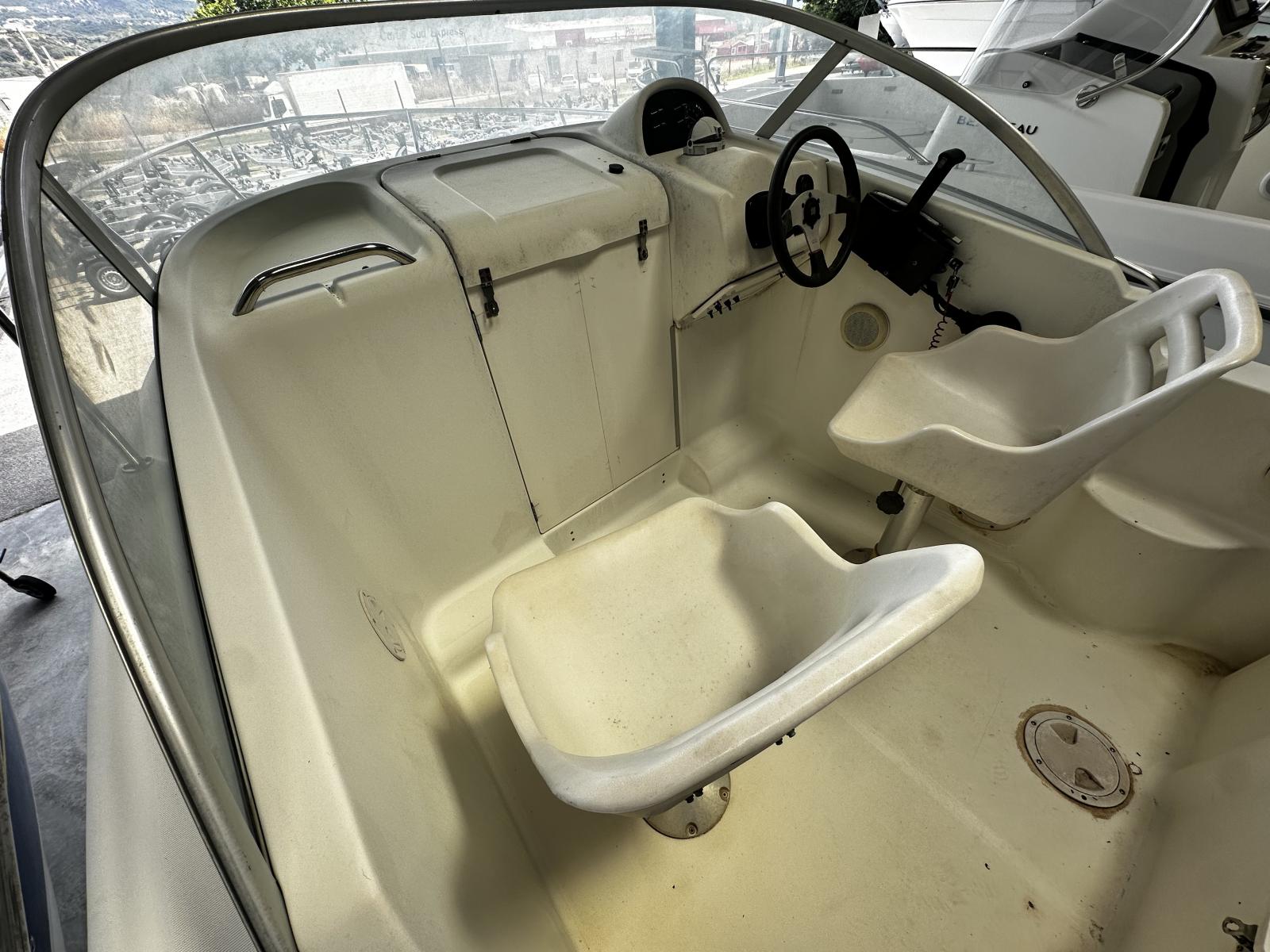 beneteau Flyer 5.7 cab