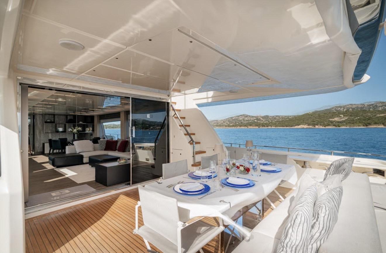 ferretti yachts 850