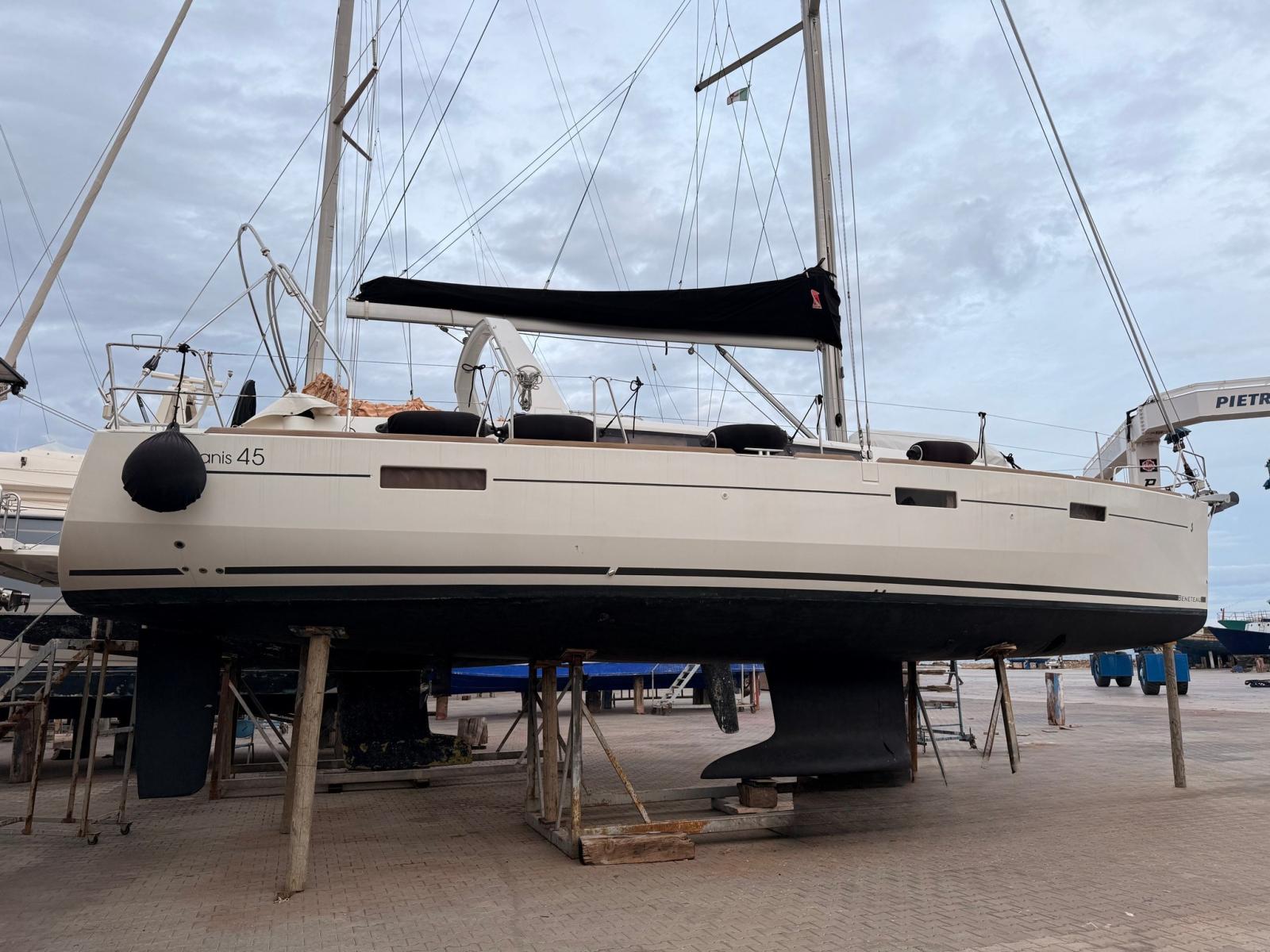beneteau Oceanis 45