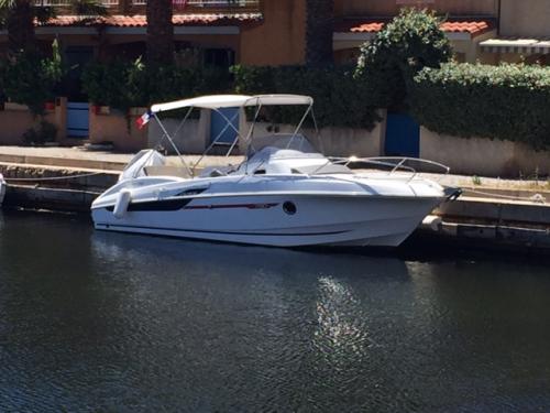 beneteau Flyer 750 sundeck