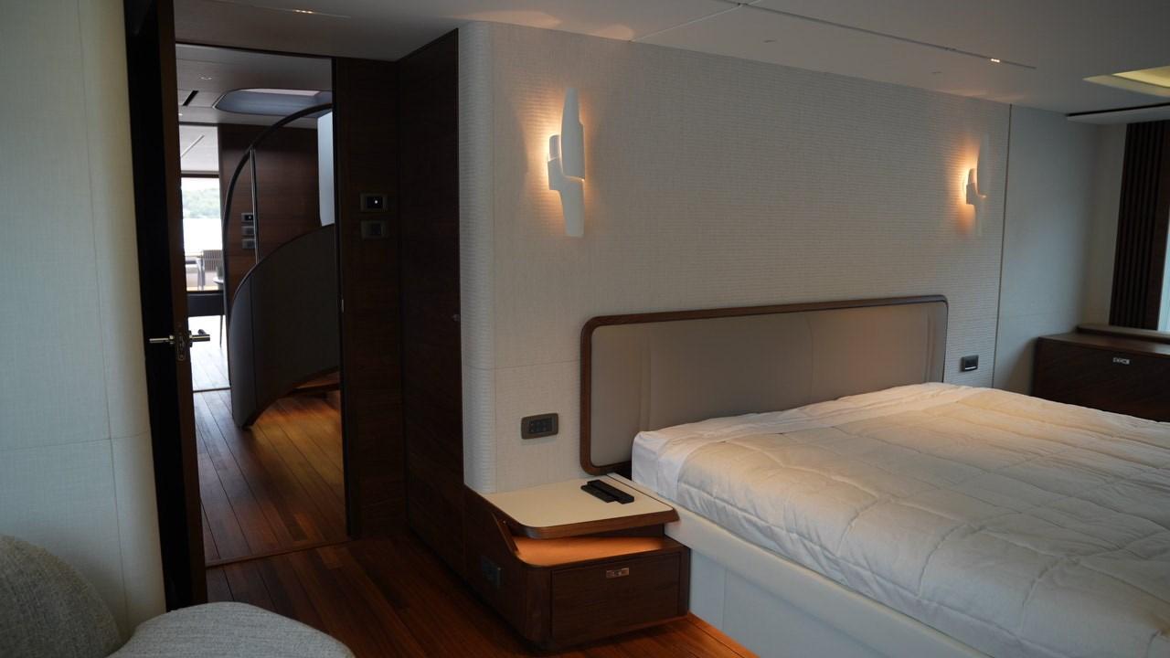 princess yachts Y95