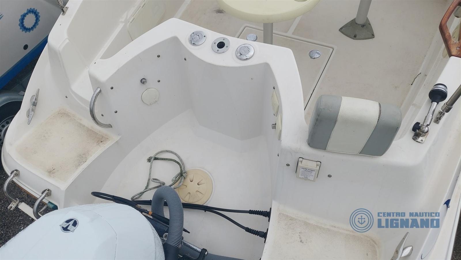 quicksilver Commander 635 wa