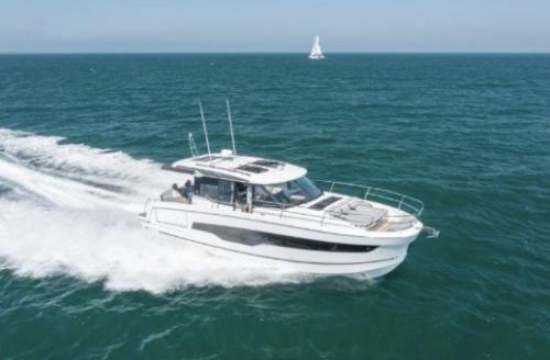 Jeanneau merry fisher 1295 coupé