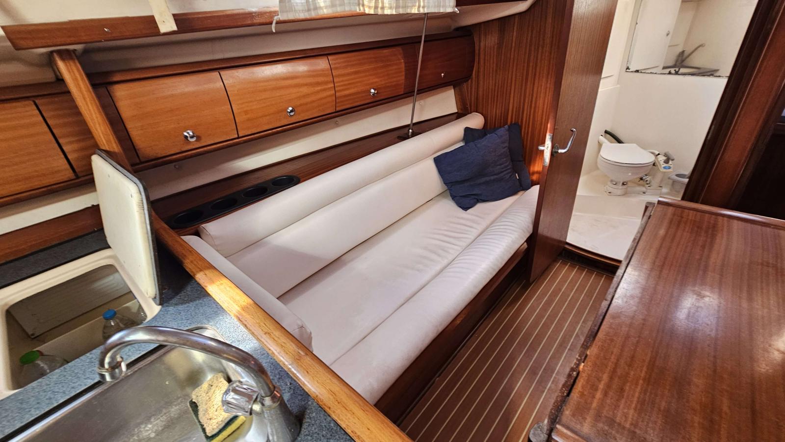 bavaria yachts 36