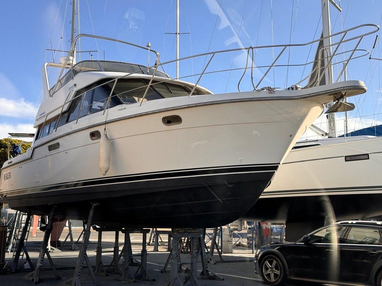 carver 370 voyager