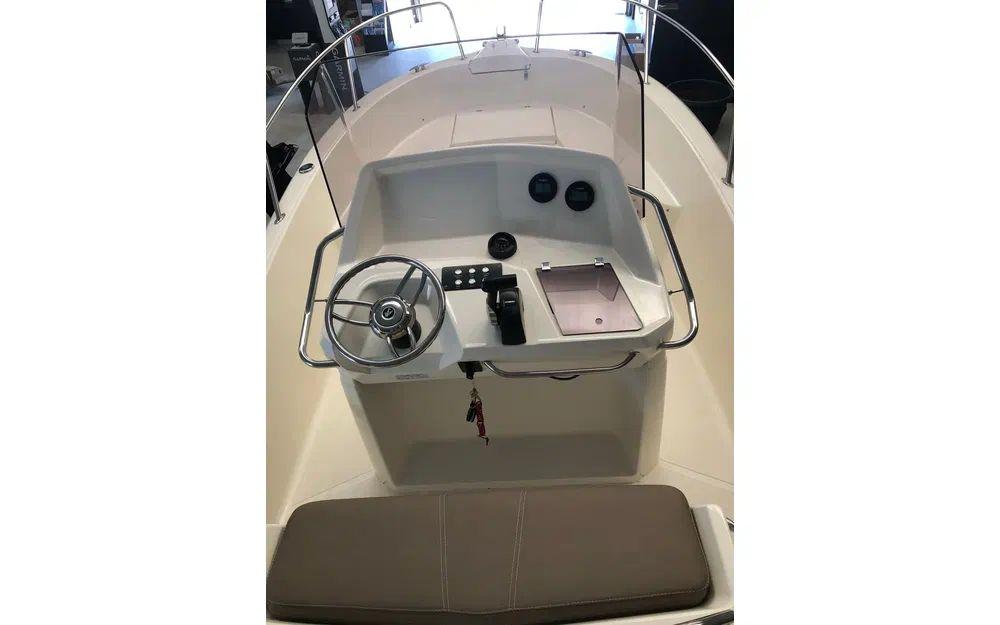 white shark White shark 210 cc origin