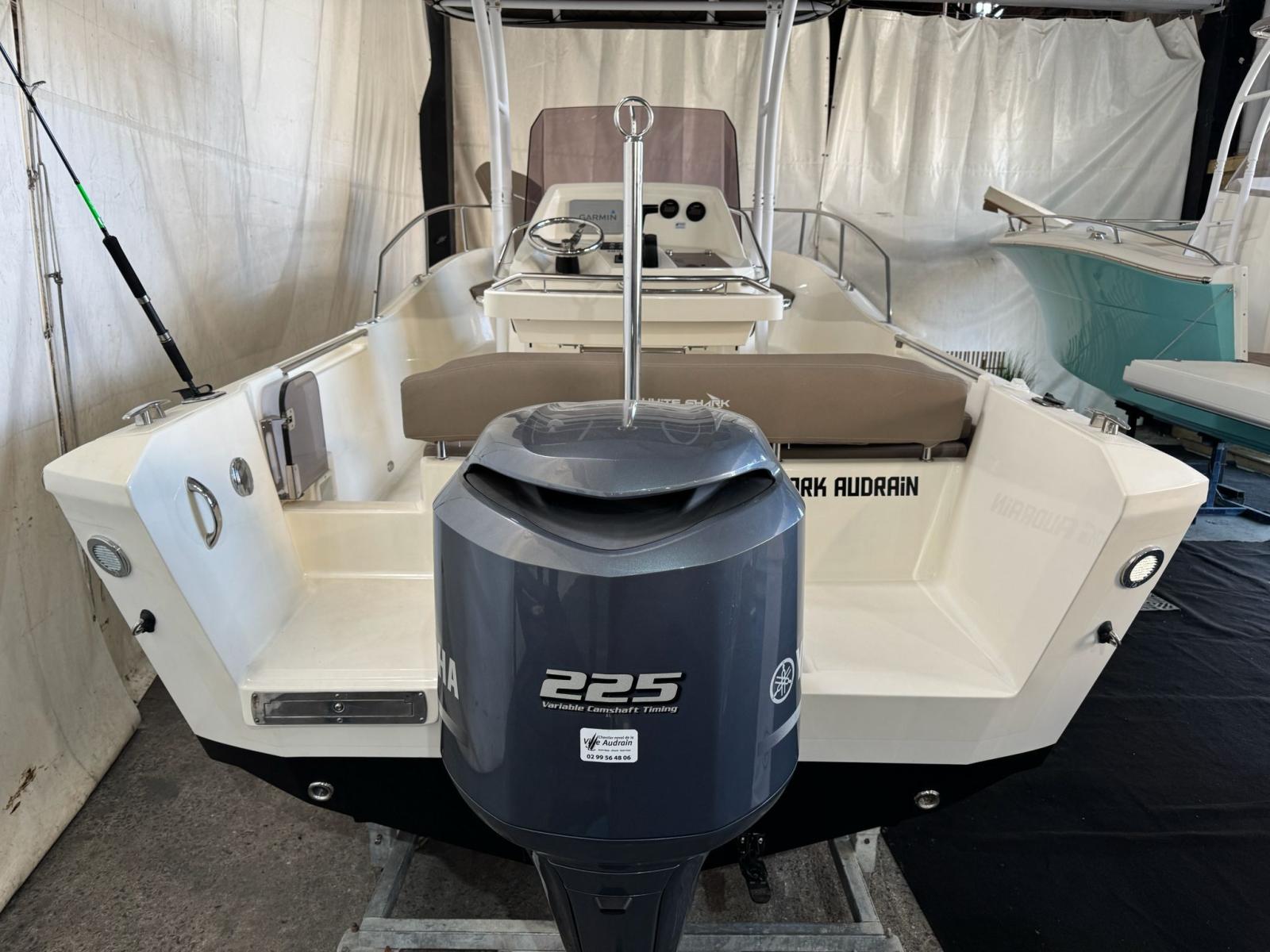 white shark 230 cc origin
