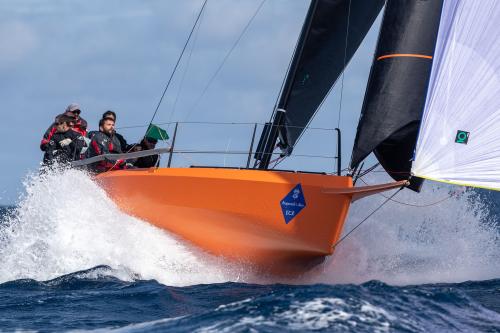 Cape performance sailing cape 31