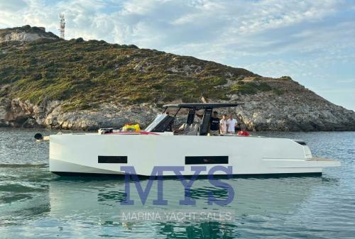 De antonio yachts d42 open