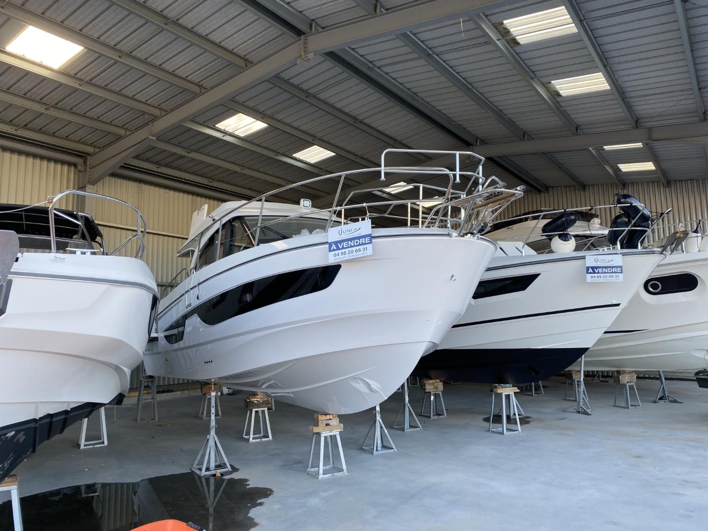 beneteau Antares 11 fly