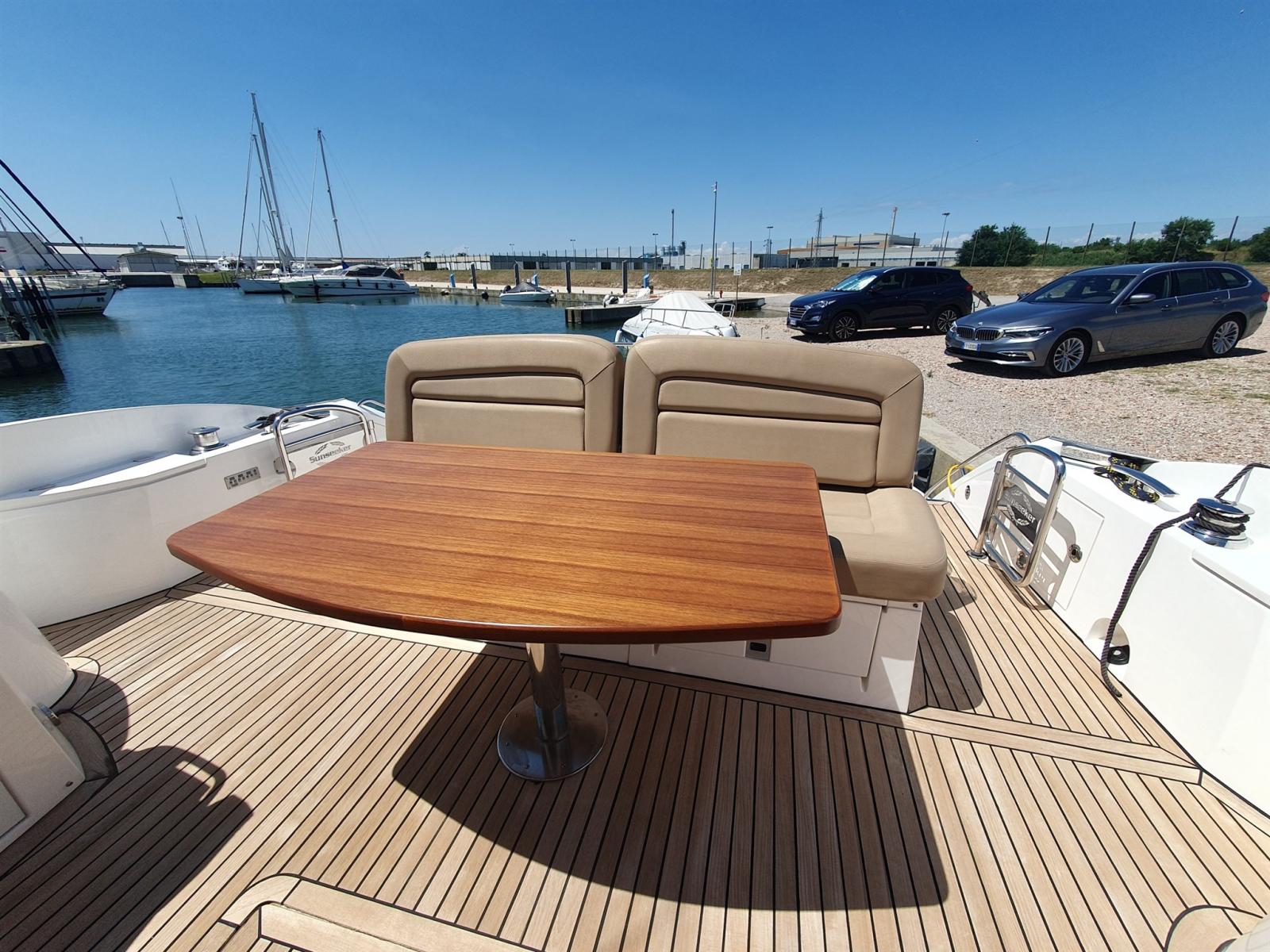 sunseeker Predator 52