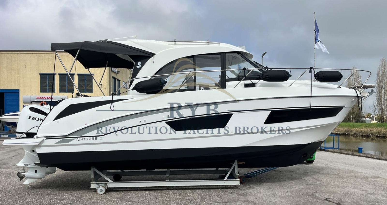 beneteau Antares 9 ob fb