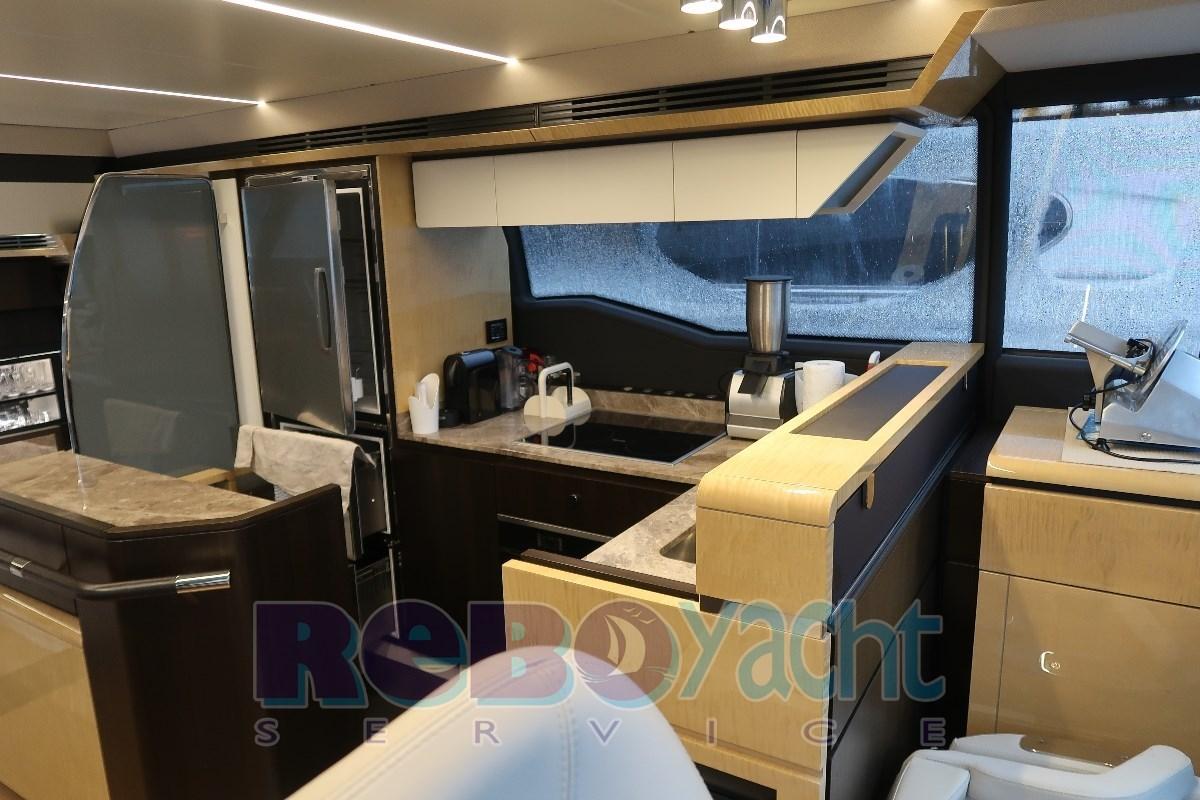 azimut 66 flybridge