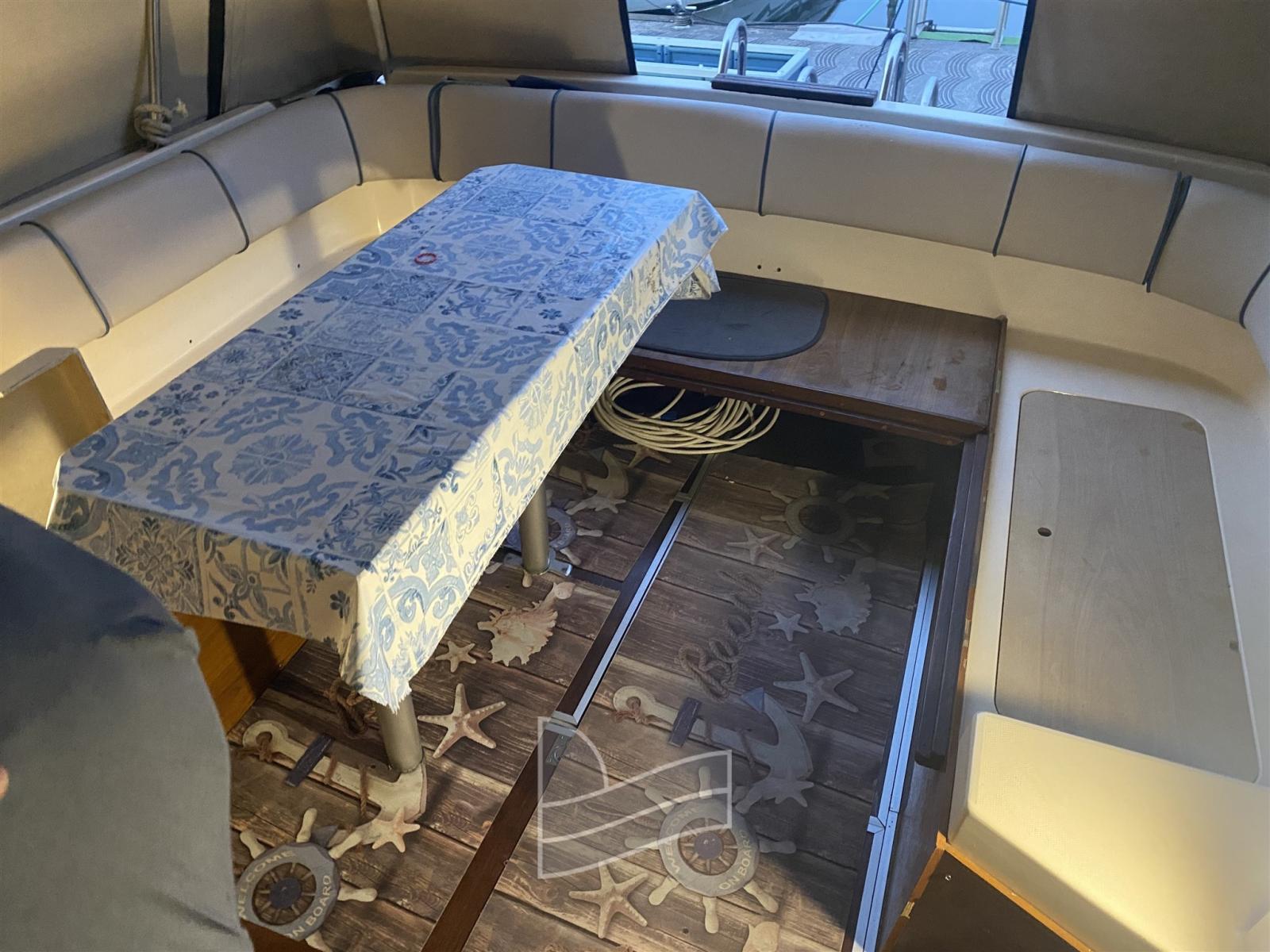 windy boats 8600 mid cab