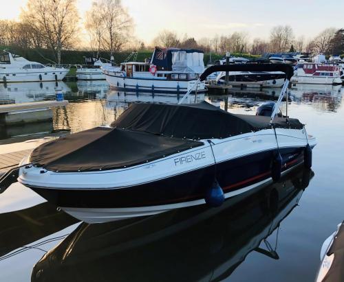 bayliner Vr5 bowrider