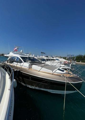 Azimut s6