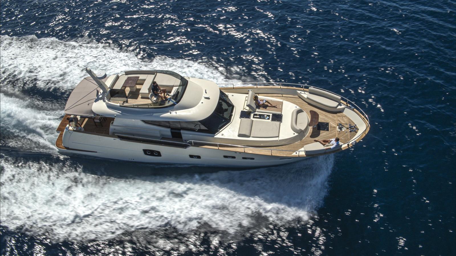 monachus yachts Monachus 70 fly