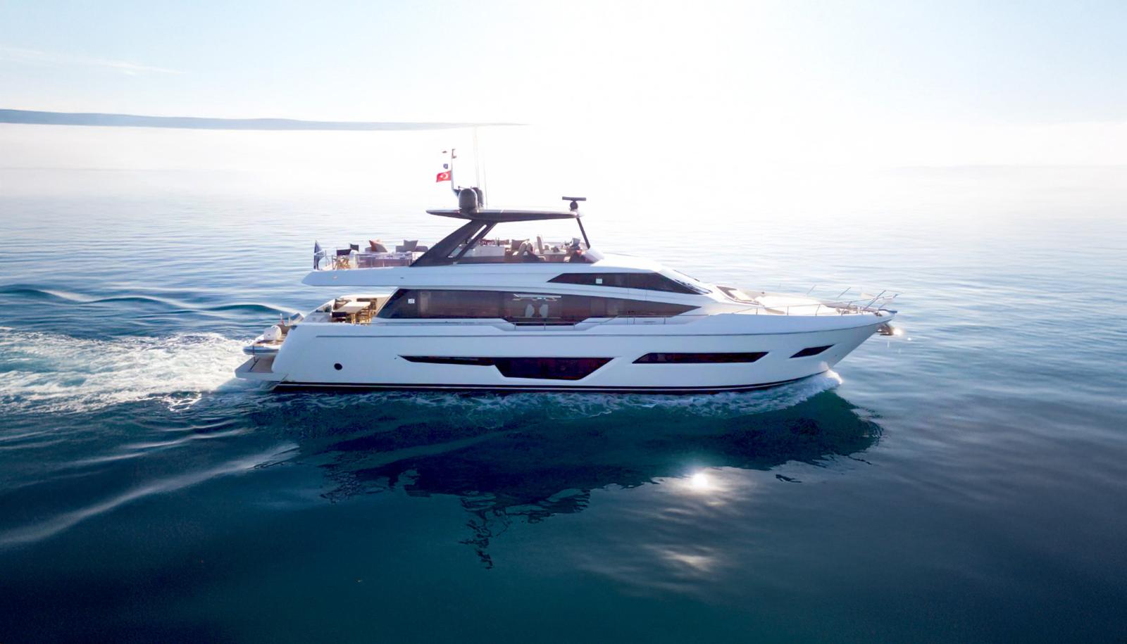 ferretti yachts 780