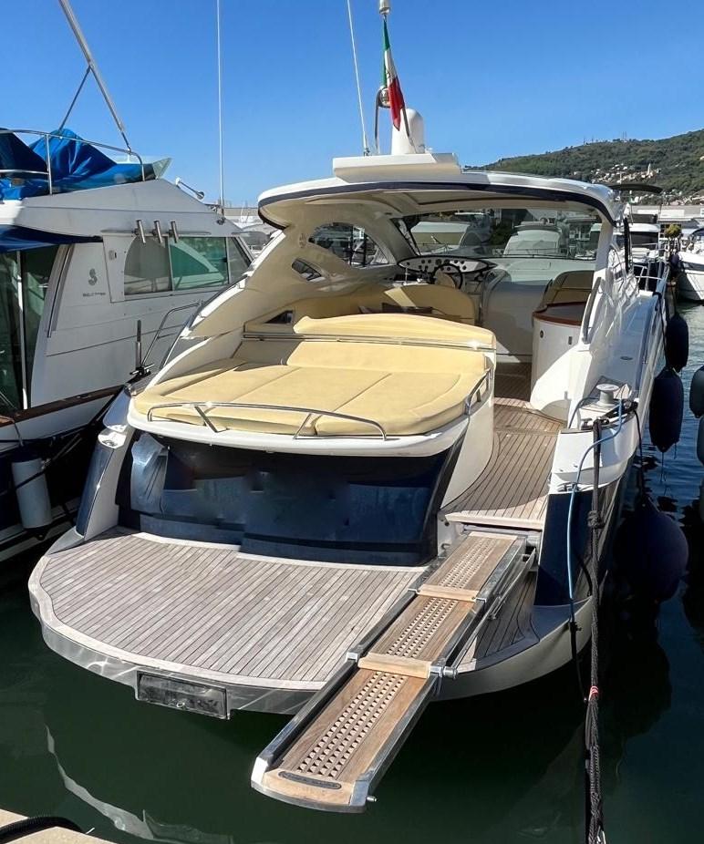 blu martin Sun top 13.90