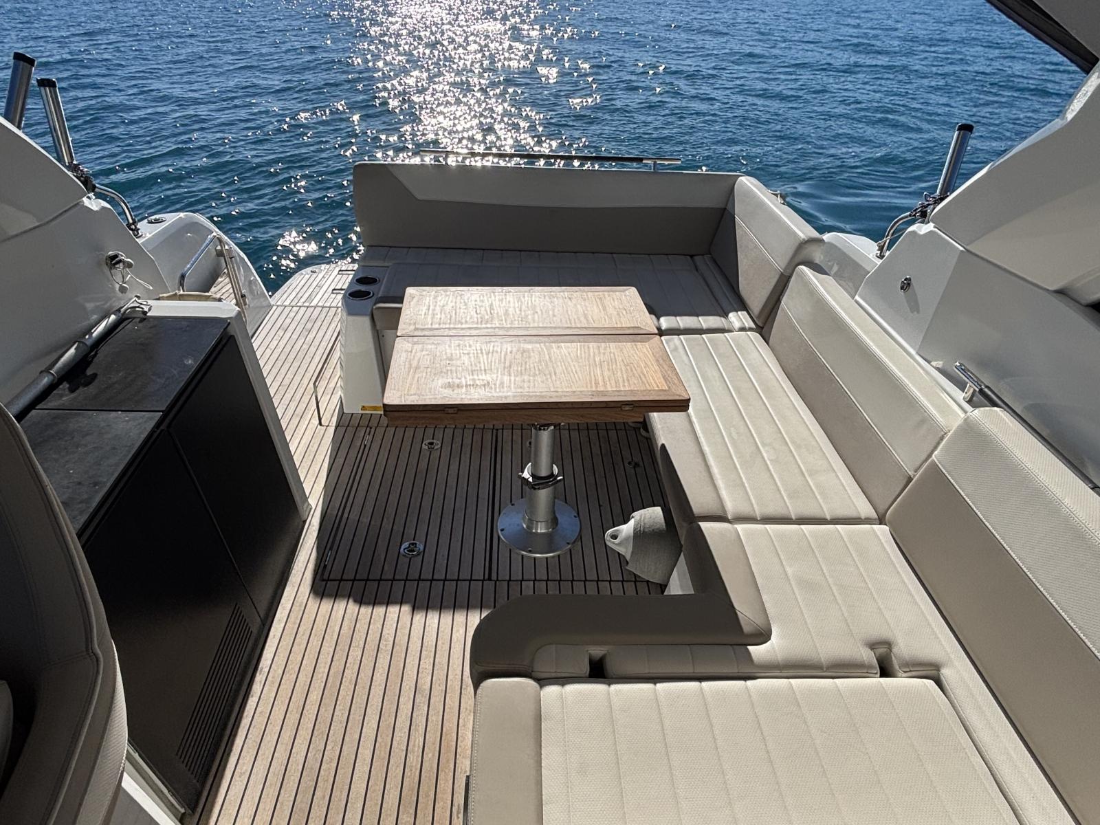 jeanneau Leader 33