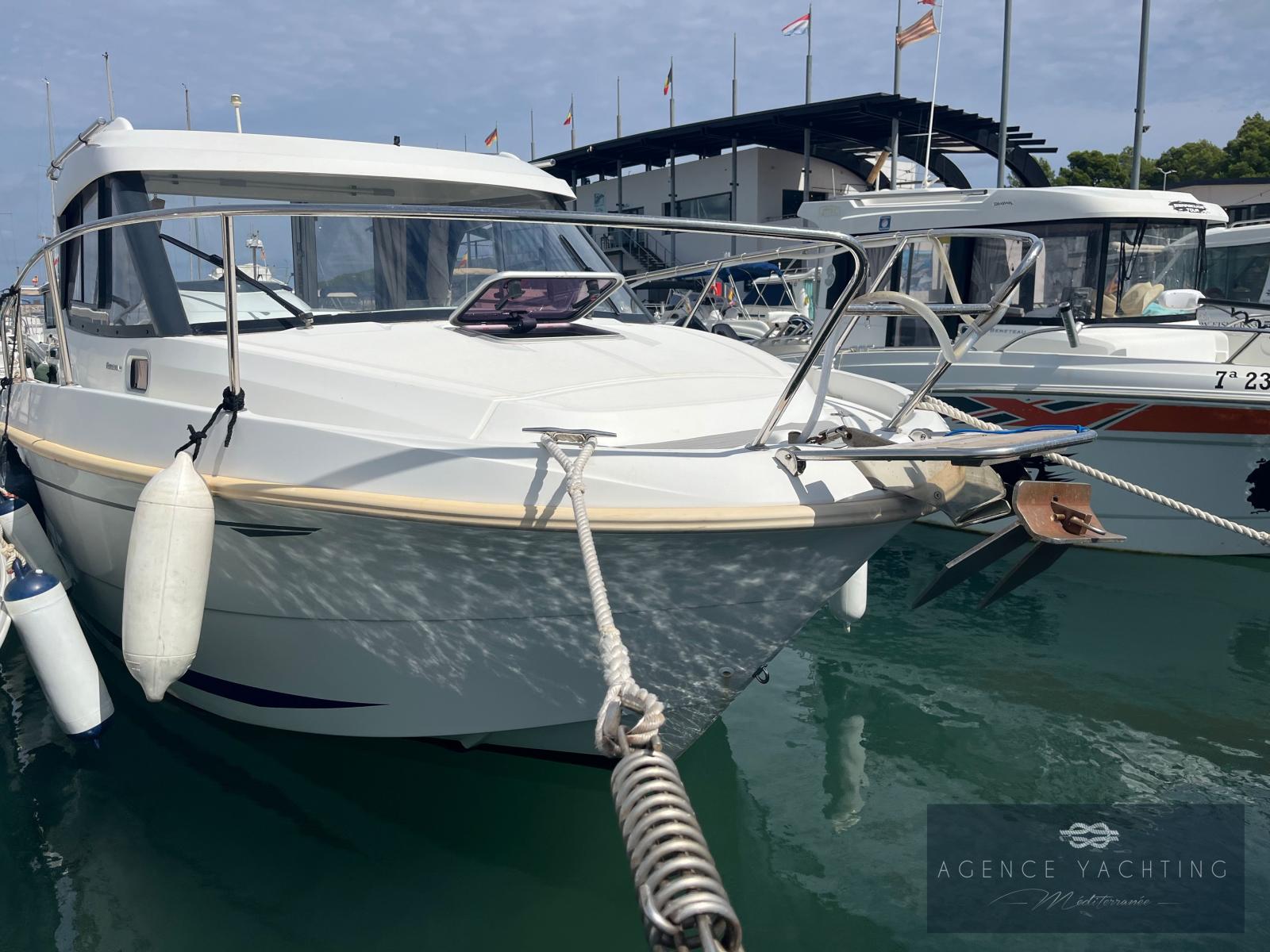 beneteau Antares 780